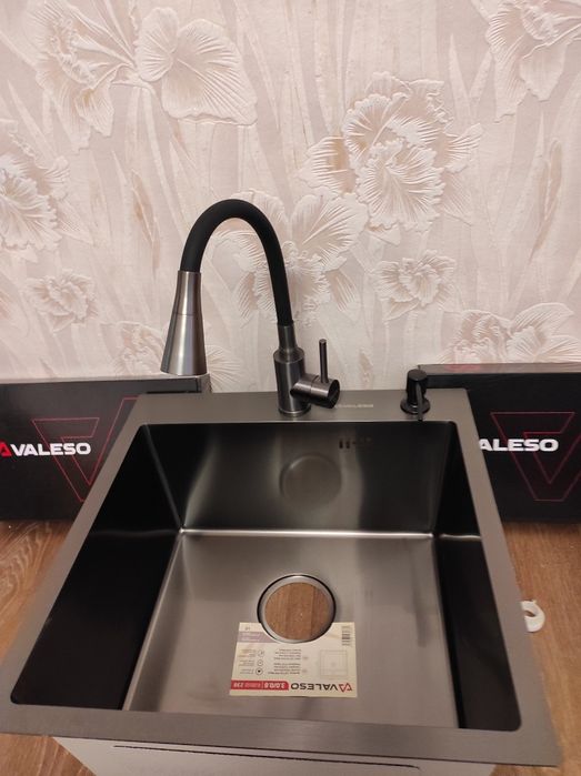Кухонная мойка Valeso 45*45 pvd чёрная 3 mm.