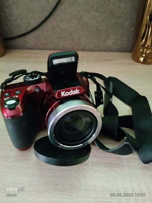 Цифрова камера Kodak AZ401 Red