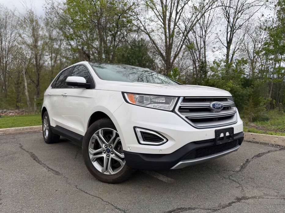 Ford Edge Titanium      2016