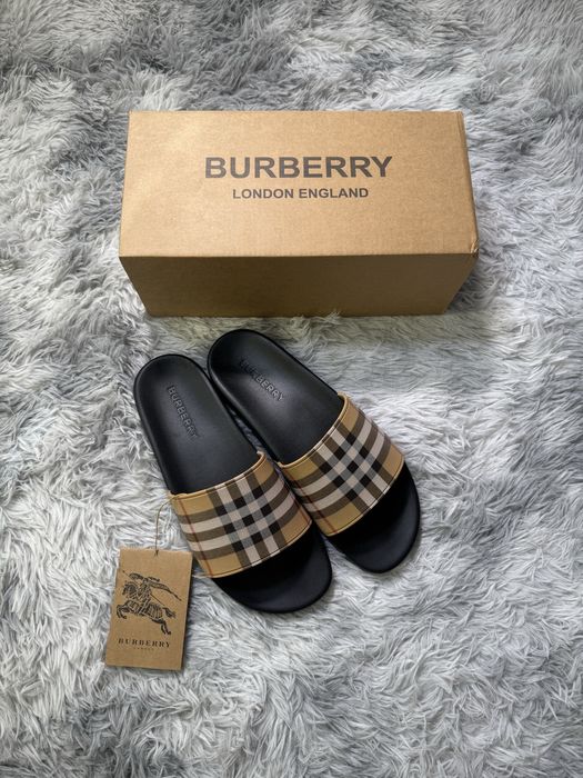 Burberry slides