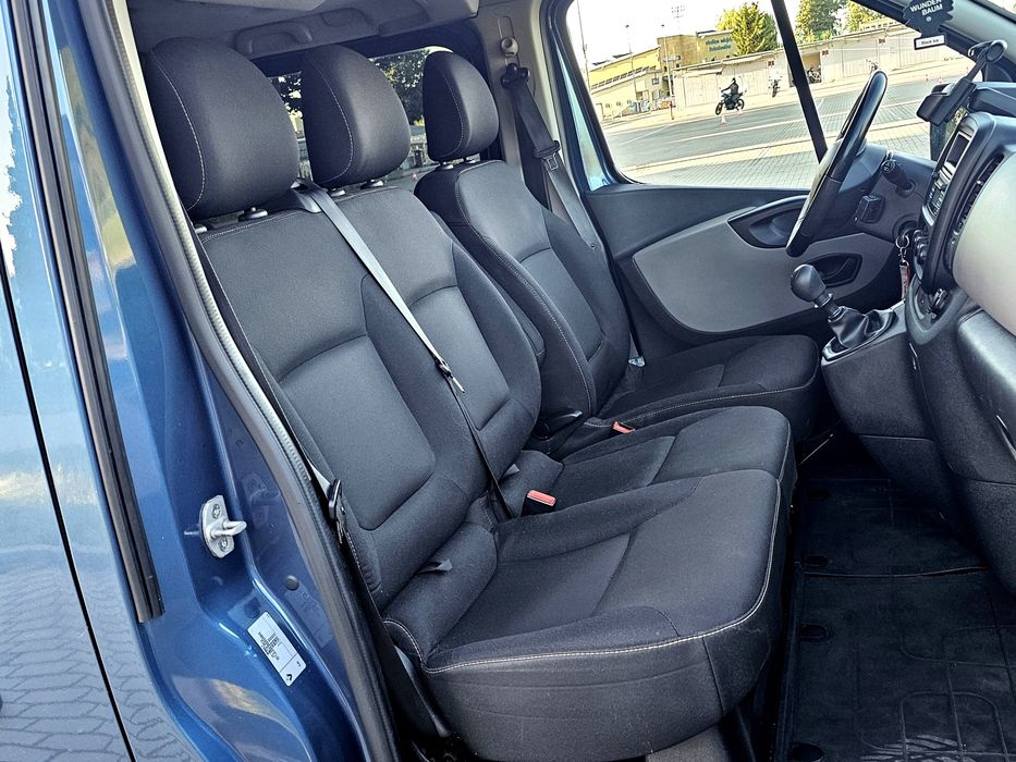 Wynajmę Do Wynajęcia BUS 9 OSÓB TRAFIC LONG Dostawczy XL Wynajem DDZ