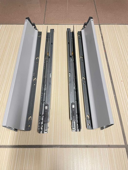 Szuflady do mebli kuchennych Blum Tandembox 11 szt.