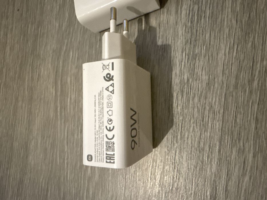 2 carregadores 90w  xiaomi