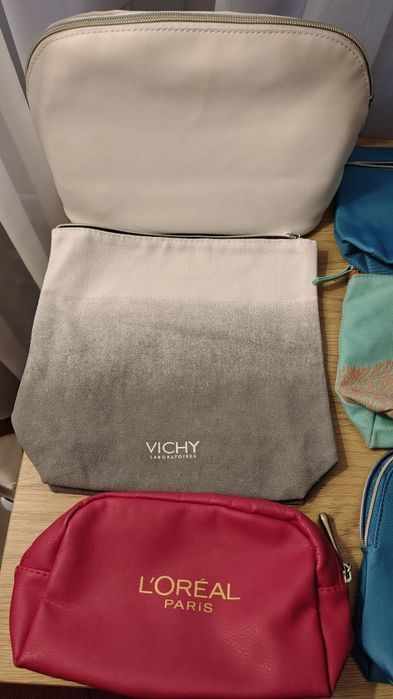 Косметички Vichy, Dove