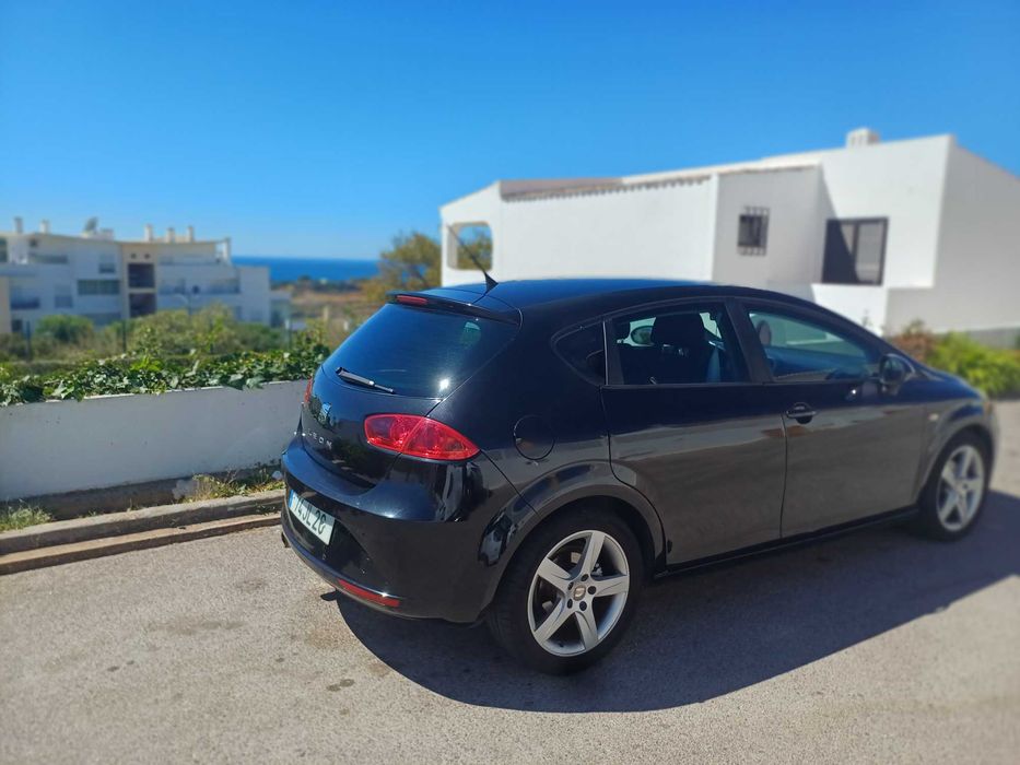Seat Leon 1.6 TDI 105cv — photo 4