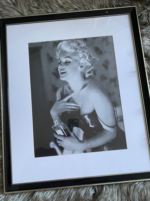 2 obrazy w ramach merlin monroe almi decor 54x64