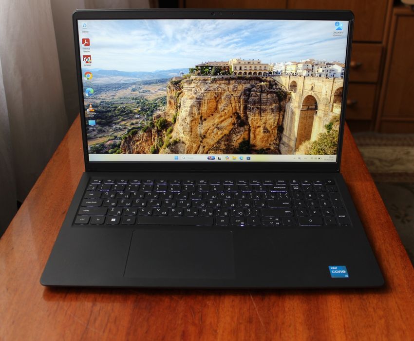 dell vostro 15 3510 - Купити електроніку - Ціни на OLX.ua