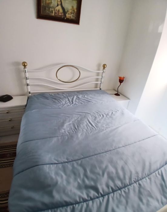 Cama de casal  branca