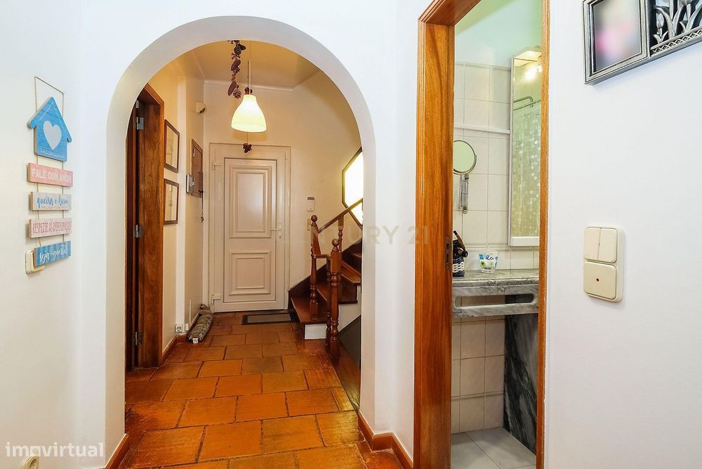Moradia na Madorna, Parede — uma excelente alternativa ao apartamento