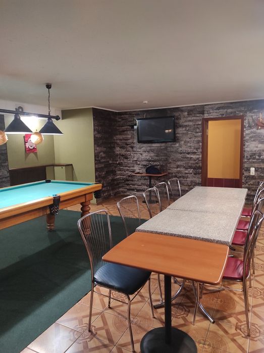 Подобово оренда з банею , банкет залом , мангальною зоною , порковкою