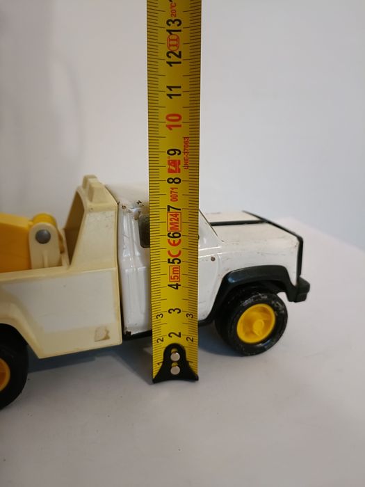 Zabawka holownik Tonka