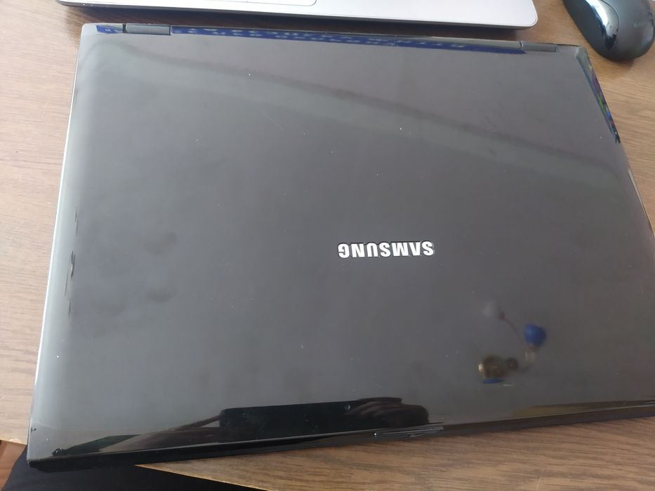 Ноутбук Samsung r60 plus windows 10