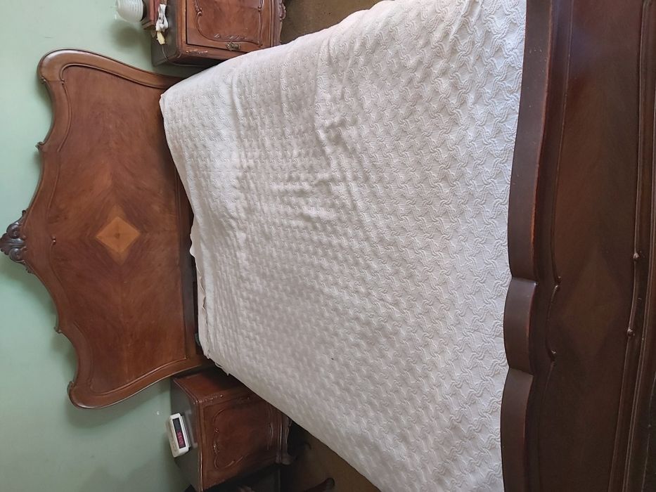 Quarto Casal em Mogno "Queen Anne Rico" Completo