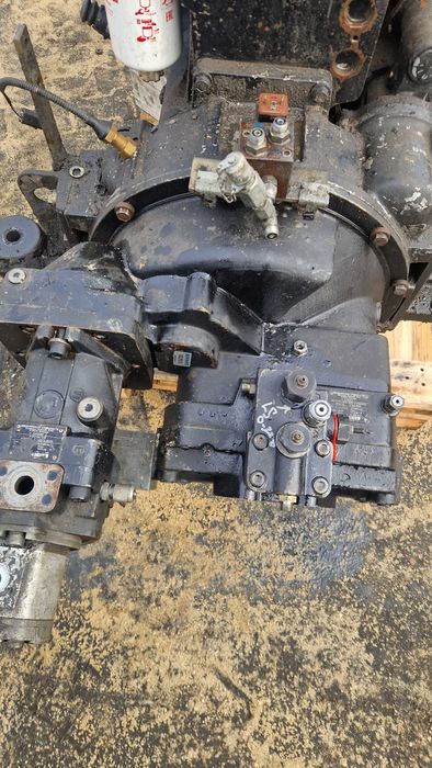 koparka Case 1288 części silnik pompa hydromatik zwolnica gąsienice