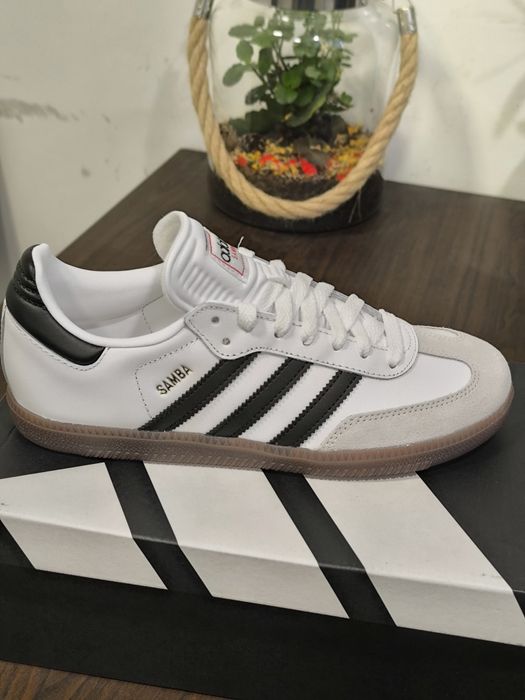 Adidas Samba ...