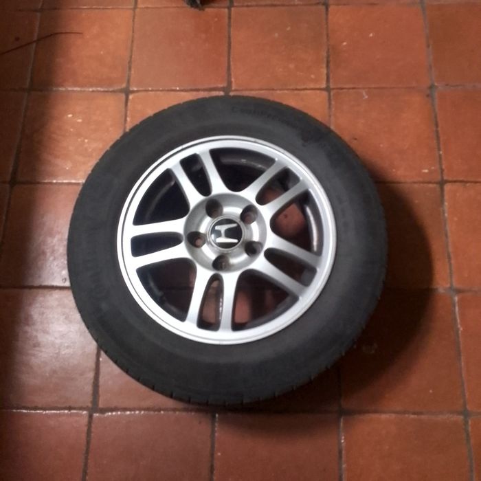 Aluminiowe felgi z oponami