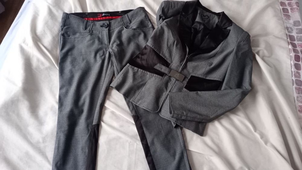 Elegancki komplet damski żakiet i spodnie M