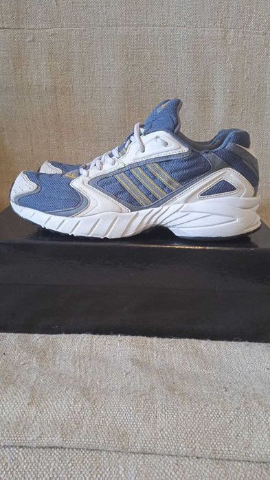 Жіночі кросівки Adidas 100% Оригінал, 40.5р