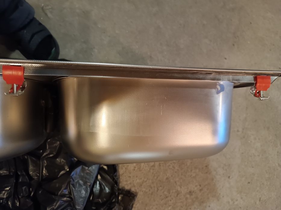 Мойка с нержавіючої сталі