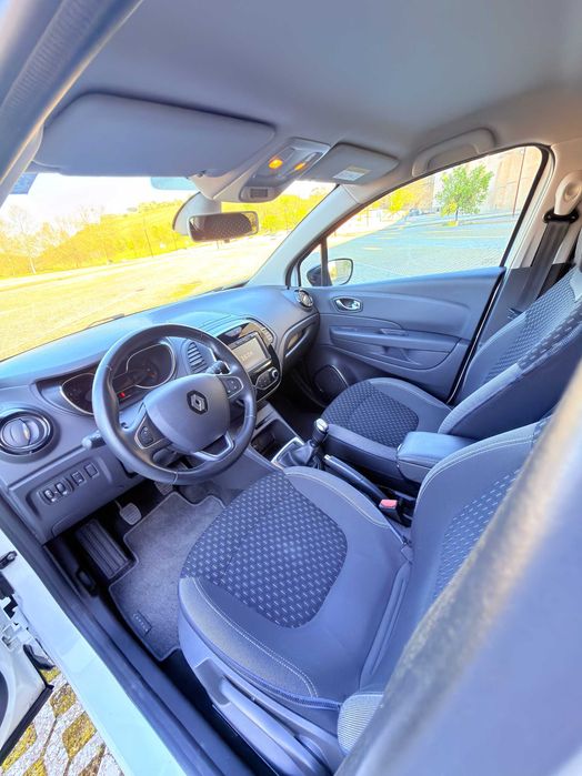 RENAULT Captur 2019 0.9 TCe Intens- 81.000 KM - GPS - Excelente estado