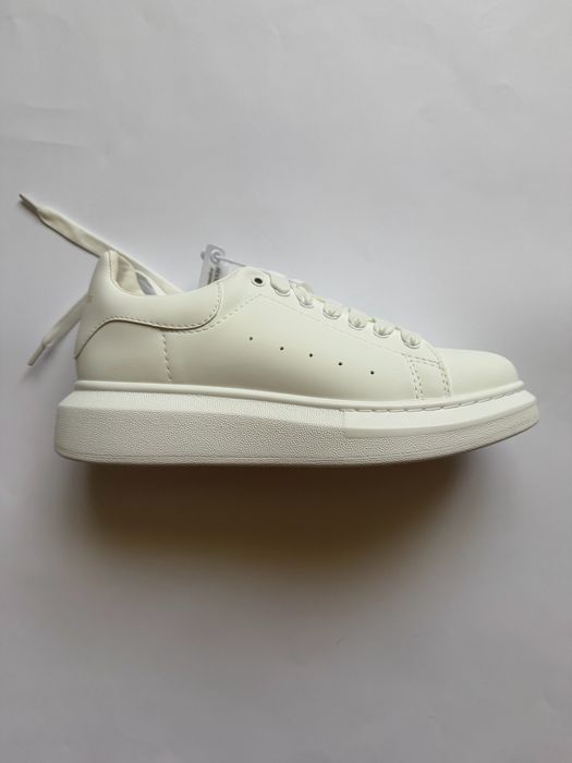 Alexander mcQueen