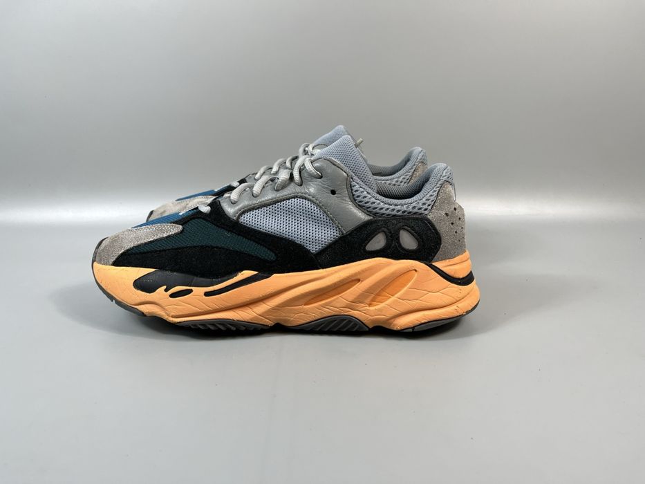 Кросівки Adidas Yeezy 700 42.5 розмір (по устілці 27 см)Оригінал
