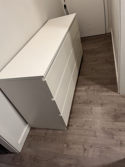 Comoda IKEA com 6 gavetas