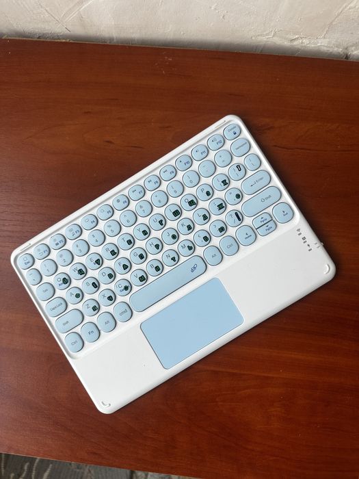 Bluetooth клавіатура для планшету