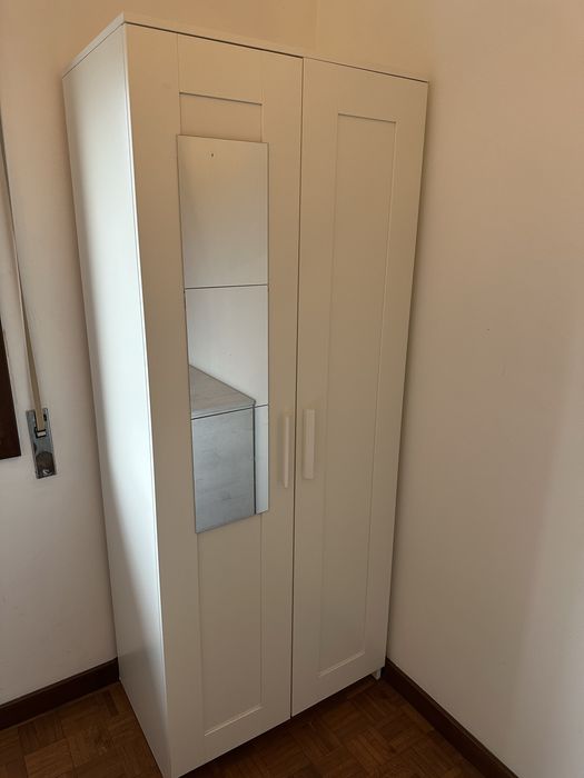 Roupeiro de Quarto (como novo)