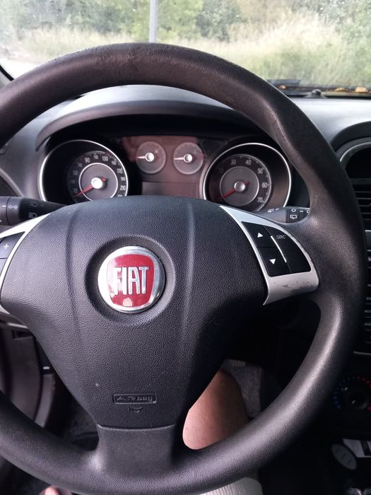 Fiat Punto 1.3 a Gasolina de 5 Lugares - 2017