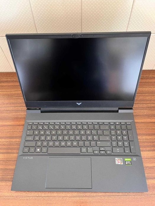 Portatil Gamer Victus by HP 16-e0028np (6B3G9EA)