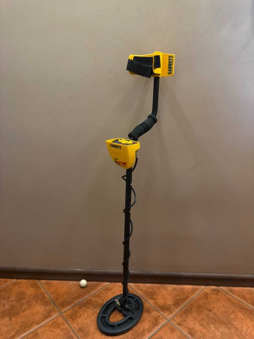 Wykrywacz metali Garrett ACE 250 "kanarek"
