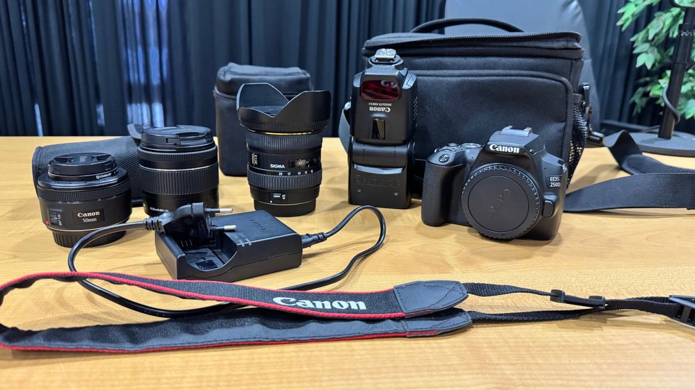 Canon 250D a SL3 kit completo com Flash e lentes