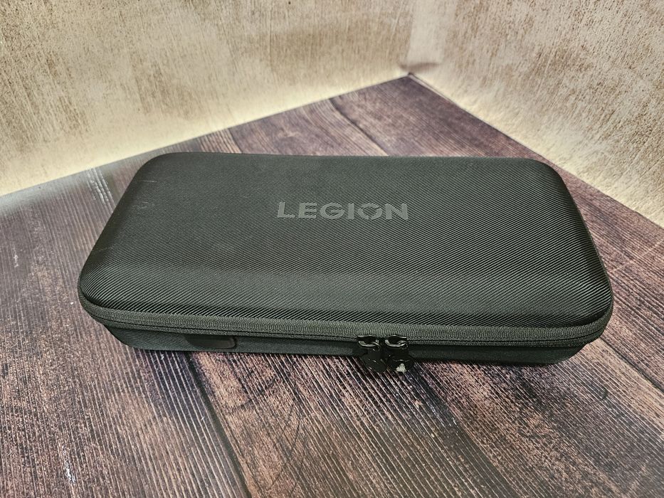 Ігрова консоль Lenovo Legion Go 512 Gb Shadow Black (SteamOS) з гарантією