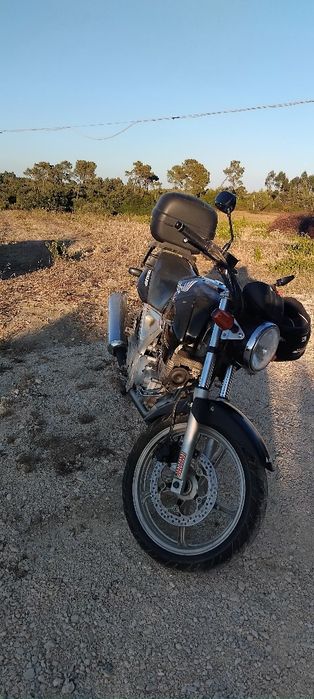 Honda cbf250  impecável