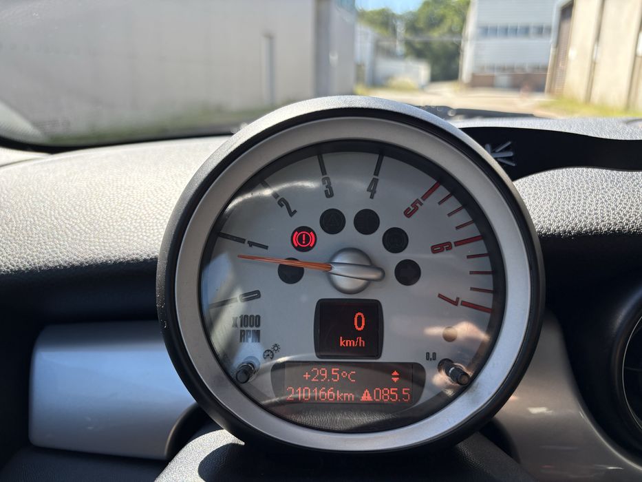 Carro mini cooper D