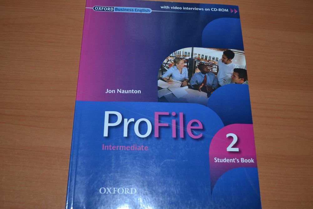 Підручник  з англійської мови "Pro File"2