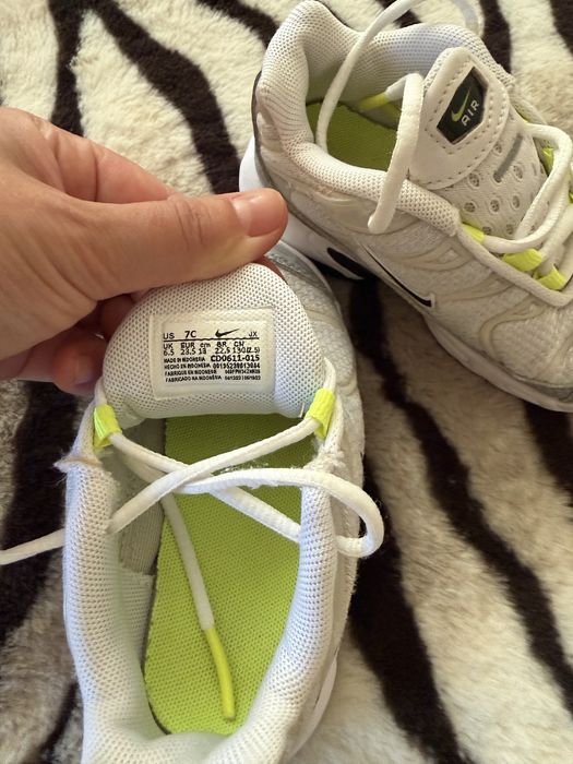 Кросівки Nike 23р