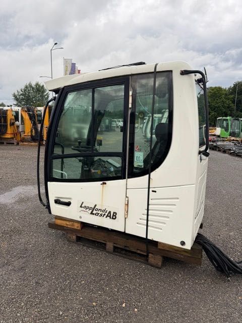 Liebherr LH 22 USED CAB używana kabina do koparki przeładunkowej
