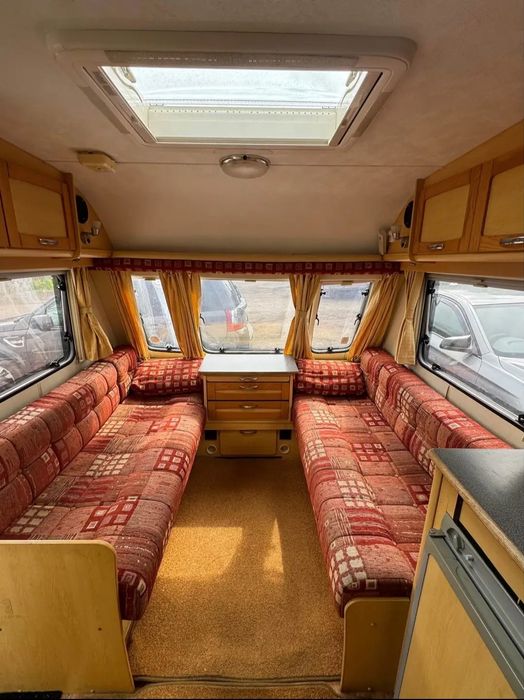 Caravana 4  dormidas com quarto de casal