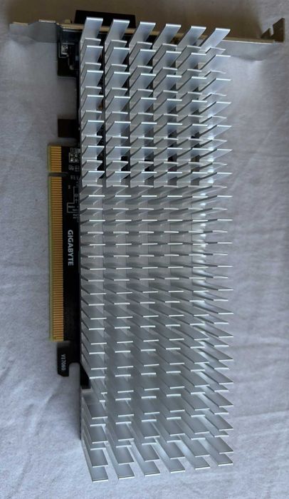 Placa Gráfica Gigabyte GeForce GT 1030 Silent 2GB