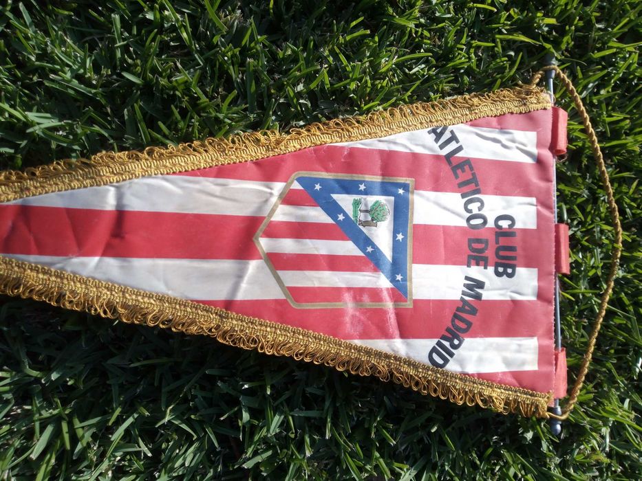 Galhardete antigo do Atlético de Madrid