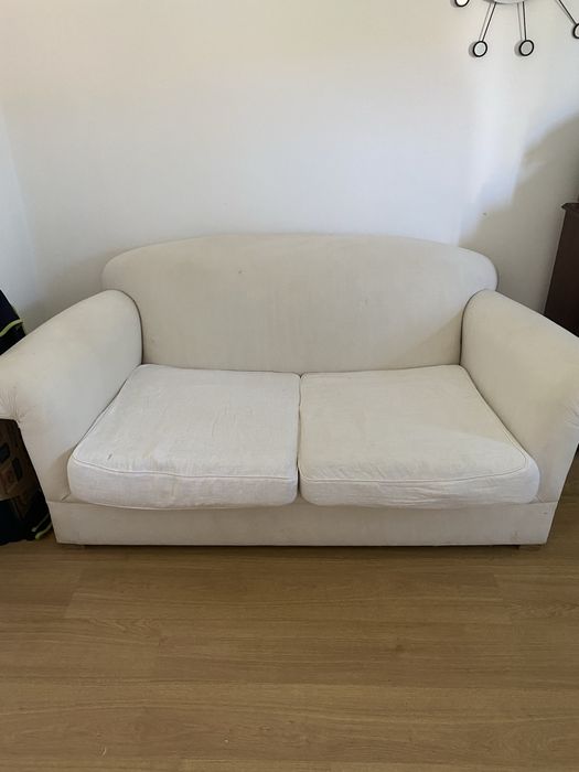Sofá-cama 2 lugares – com estrutura de cama (sem colchão) - NEGOCIÁVEL