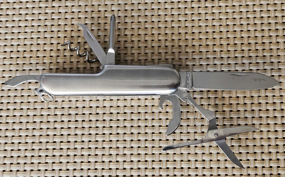 Scyzoryk TATRA. Z charakterem. 90 mm 7 funkcji stan BDB