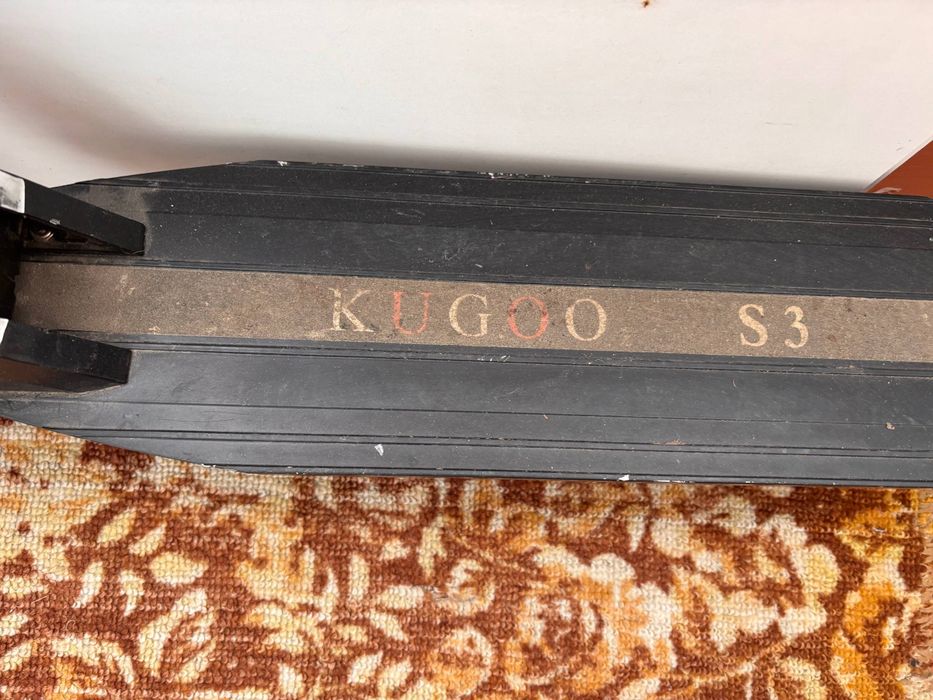 Електросамокат Kugo x3