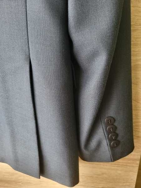 Garnitur młodzieżowy