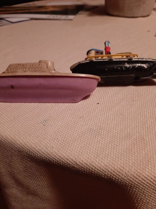 Dwa Stare statki zabawki