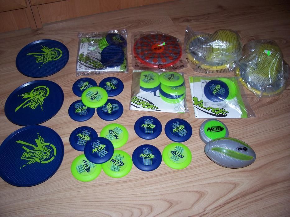 mega zestaw Nerf Strongarm + dyski + tarcze + inne akcesoria
