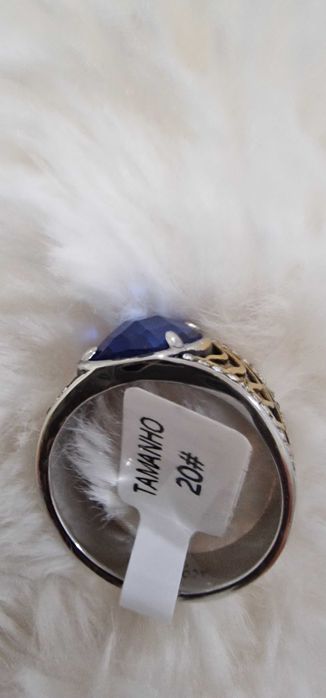 Anel modelo tashi pedra azul