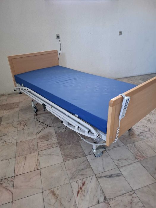Cama articulada elétrica com colchão – 1 mês de uso